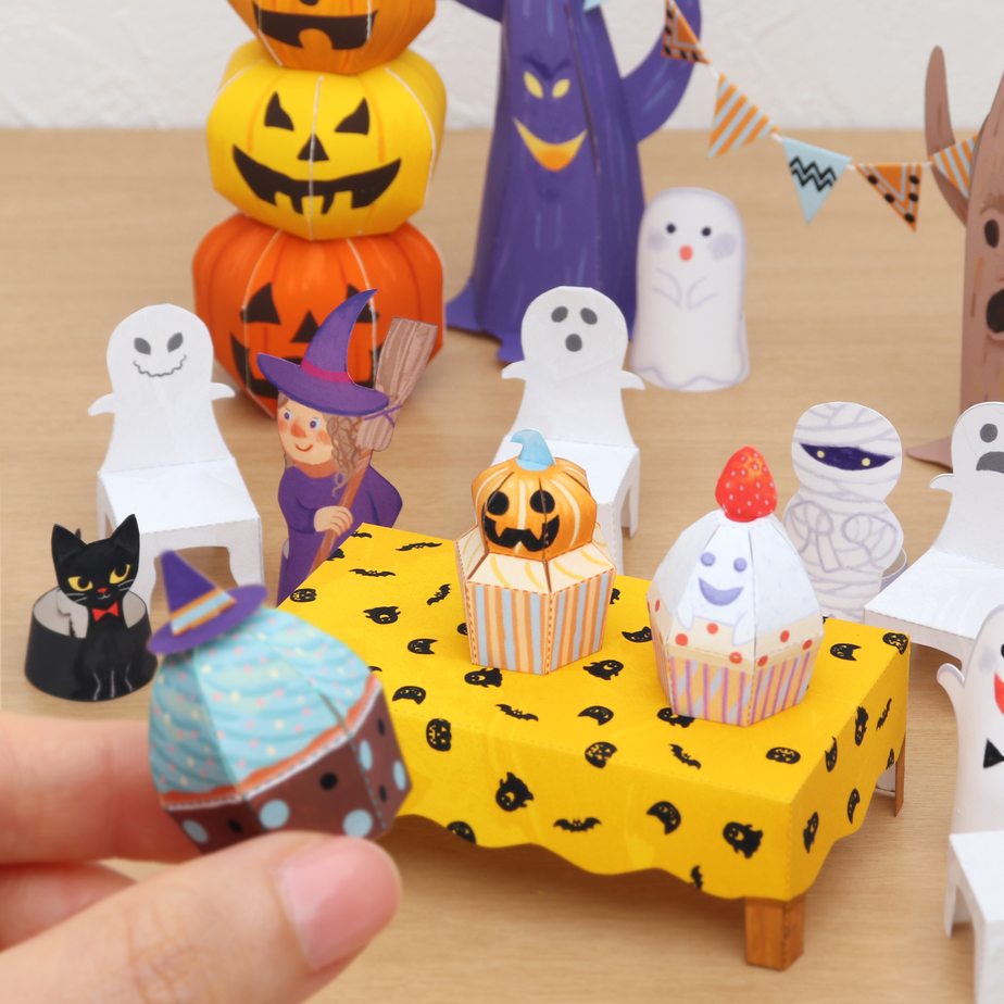 Kawaii Halloween Free Printables & Paper Crafts