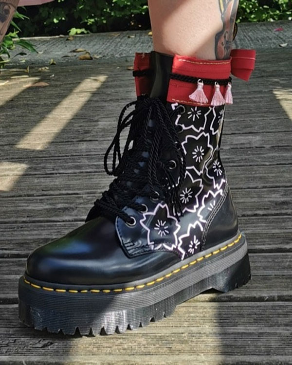 hand painted boots tutorial